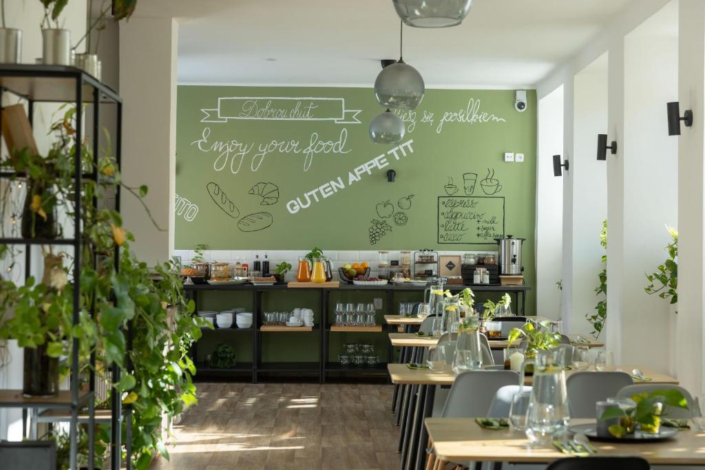 Restaurace v ubytování Hotel AMITY