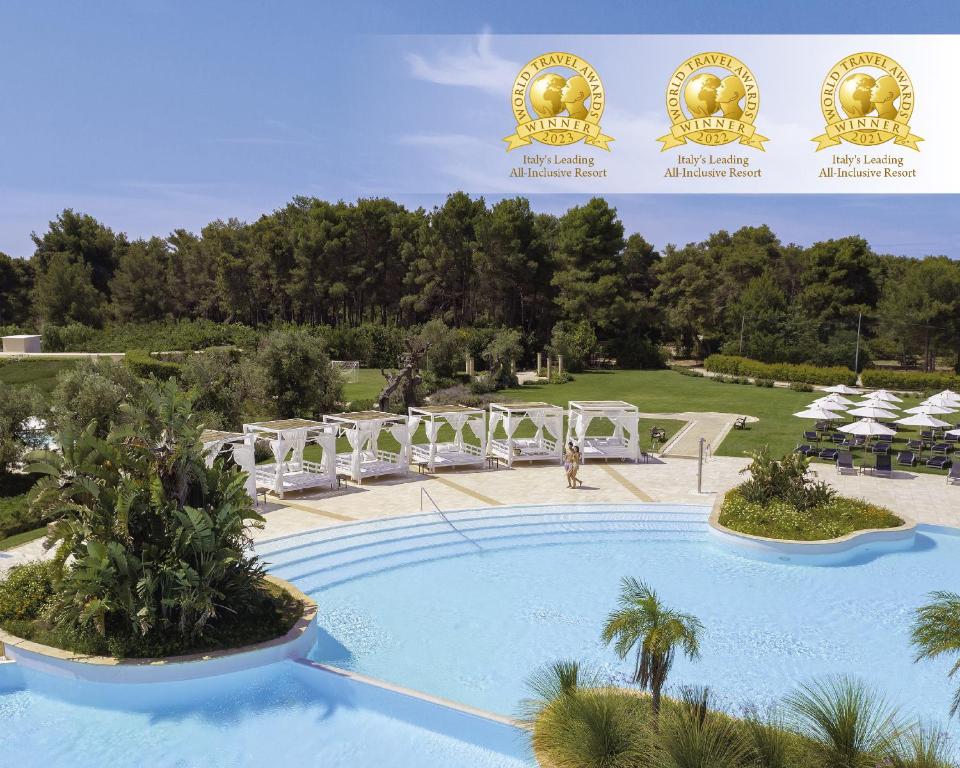 Bazén v ubytování Vivosa Apulia Resort nebo v jeho okolí