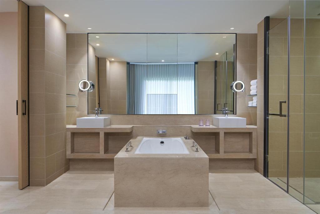 Koupelna v ubytování Four Points by Sheraton Guangdong, Heshan
