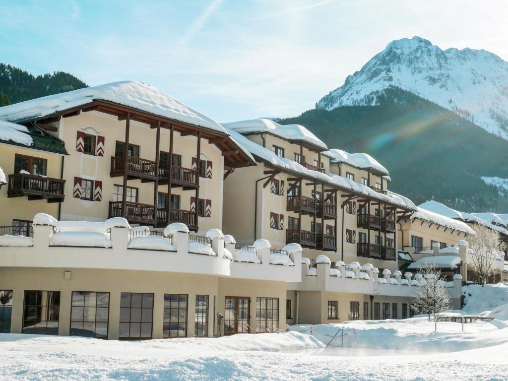 Nespecifikovaný výhled na hory nebo výhled na hory při pohledu z hotelu