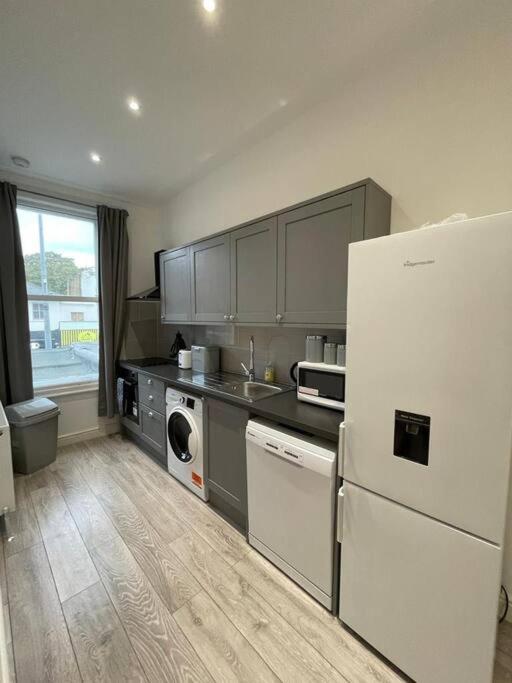 Flat 3, Ealing, 1 bedroom flat, Ealing (updated prices 2024)