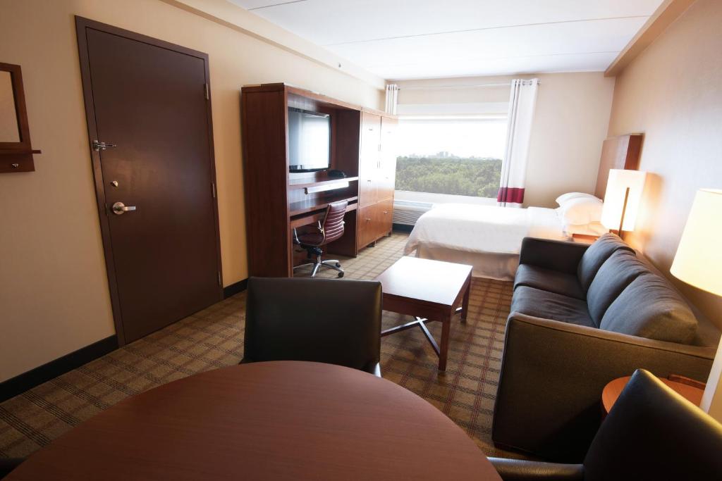 Four Points by Sheraton Winnipeg South - Resim 8