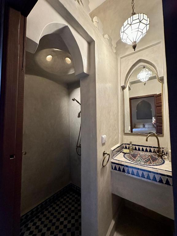 Riad Sakura Marrakechにあるバスルーム