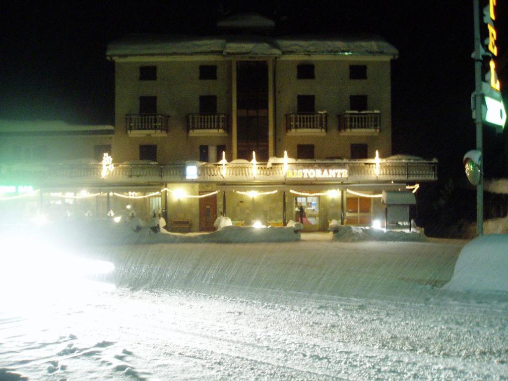 Albergo Delle Alpi v zimě