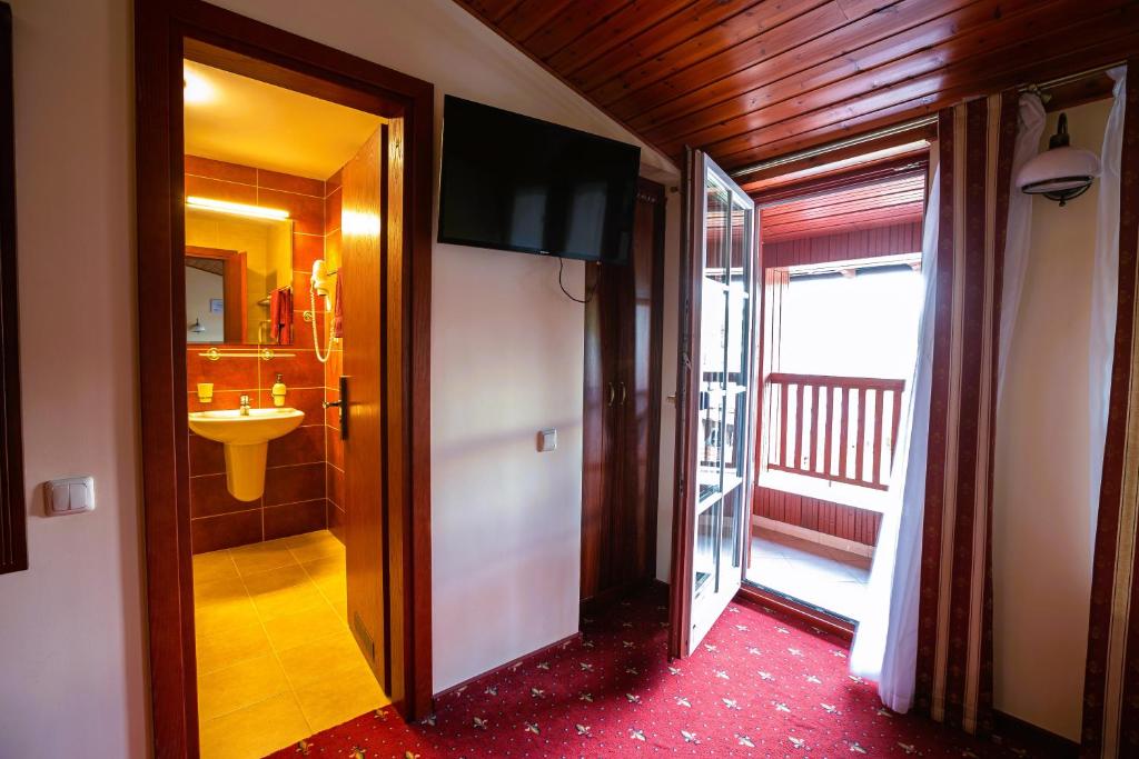 Galia - Kleines Doppelzimmer Mit Balkon Und Zugang Zum Spa