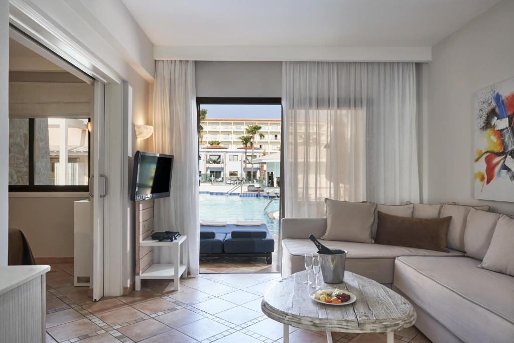 Atlantica Aeneas Resort - 