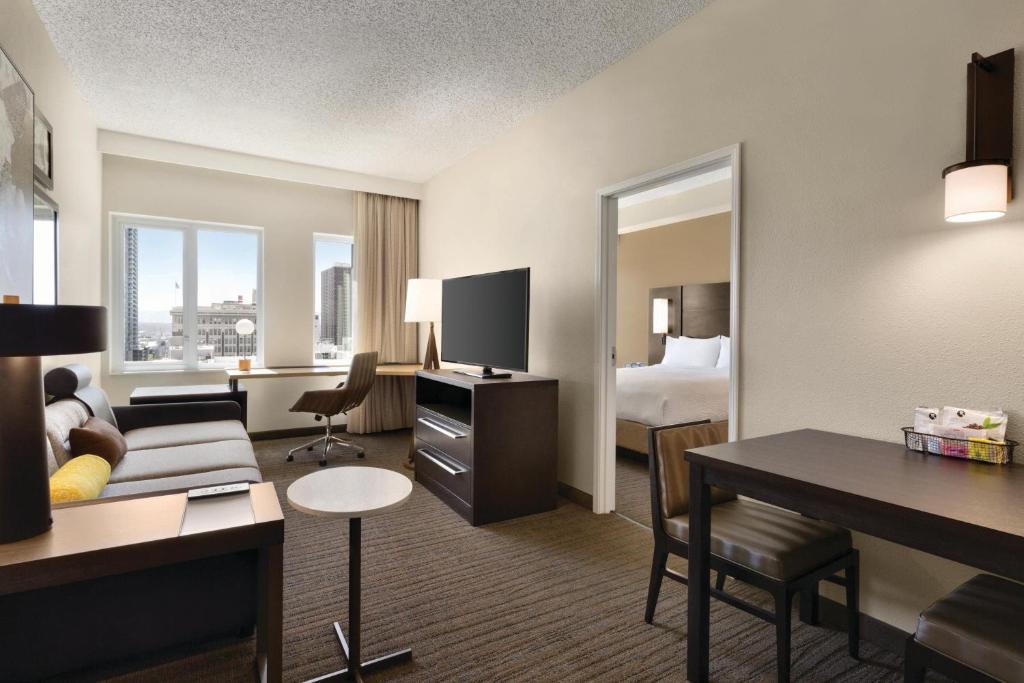 Residence Inn Denver City Center - 