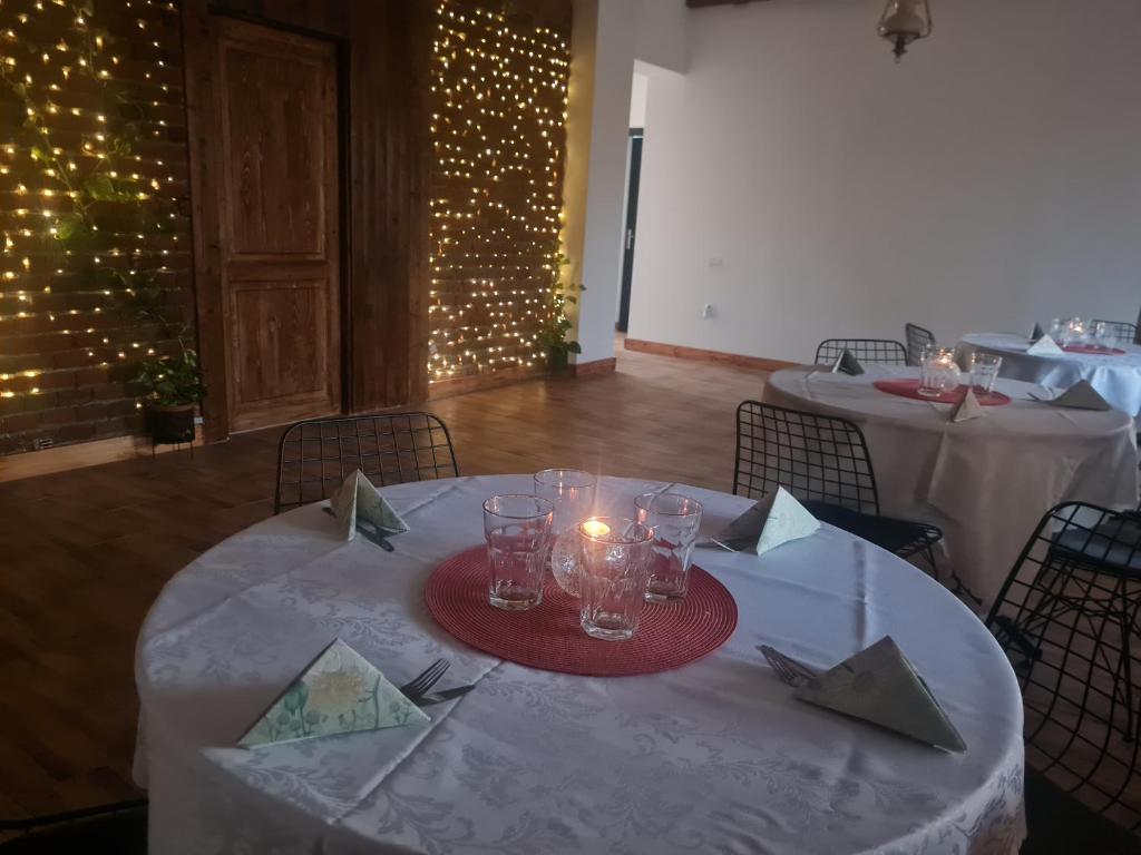 Restaurace v ubytování Conacul Ancuței
