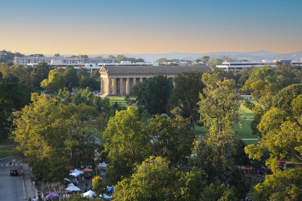Holiday Inn Nashville Vanderbilt, an IHG Hotel - 