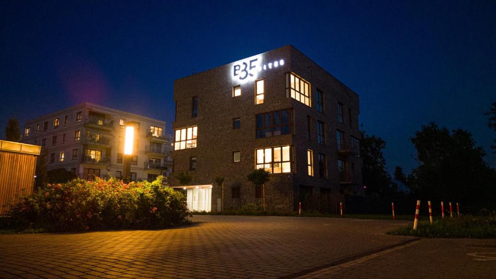 B85 Suites - Resim 36