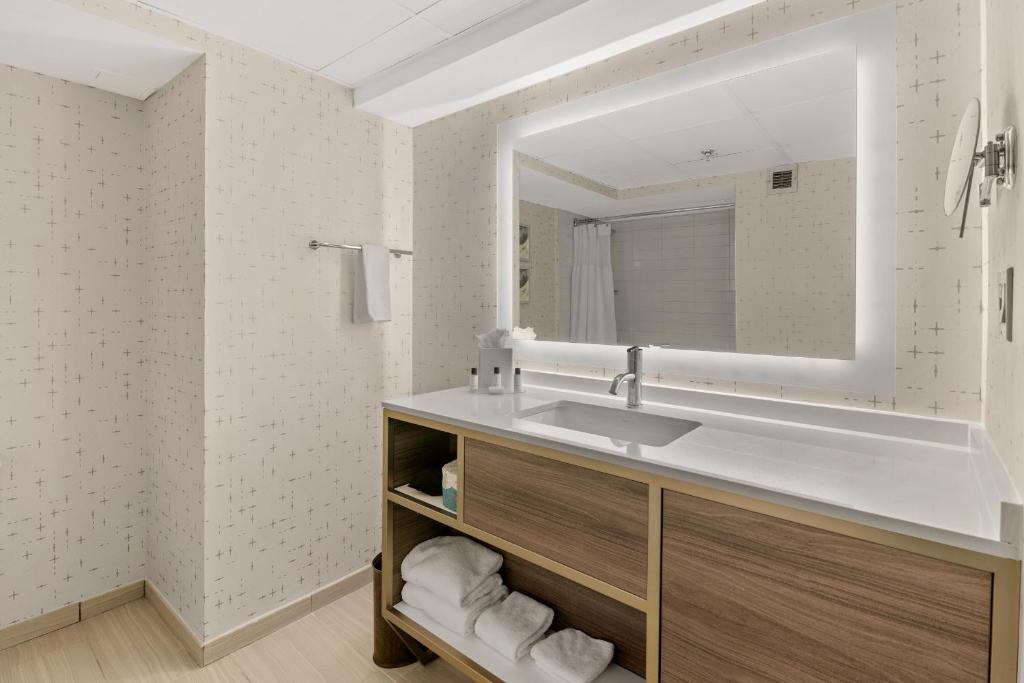 Crowne Plaza Houston Med Ctr-Galleria Area, an IHG Hotel - 