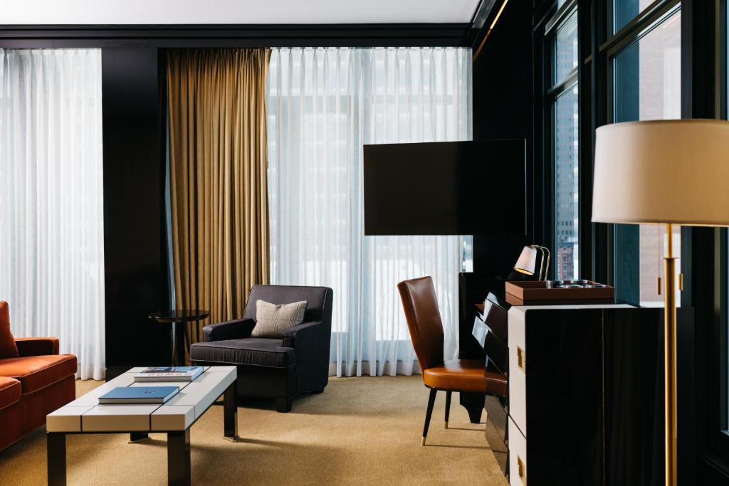 Casa Cipriani New York - Junior Suite Corner City View Accessible
