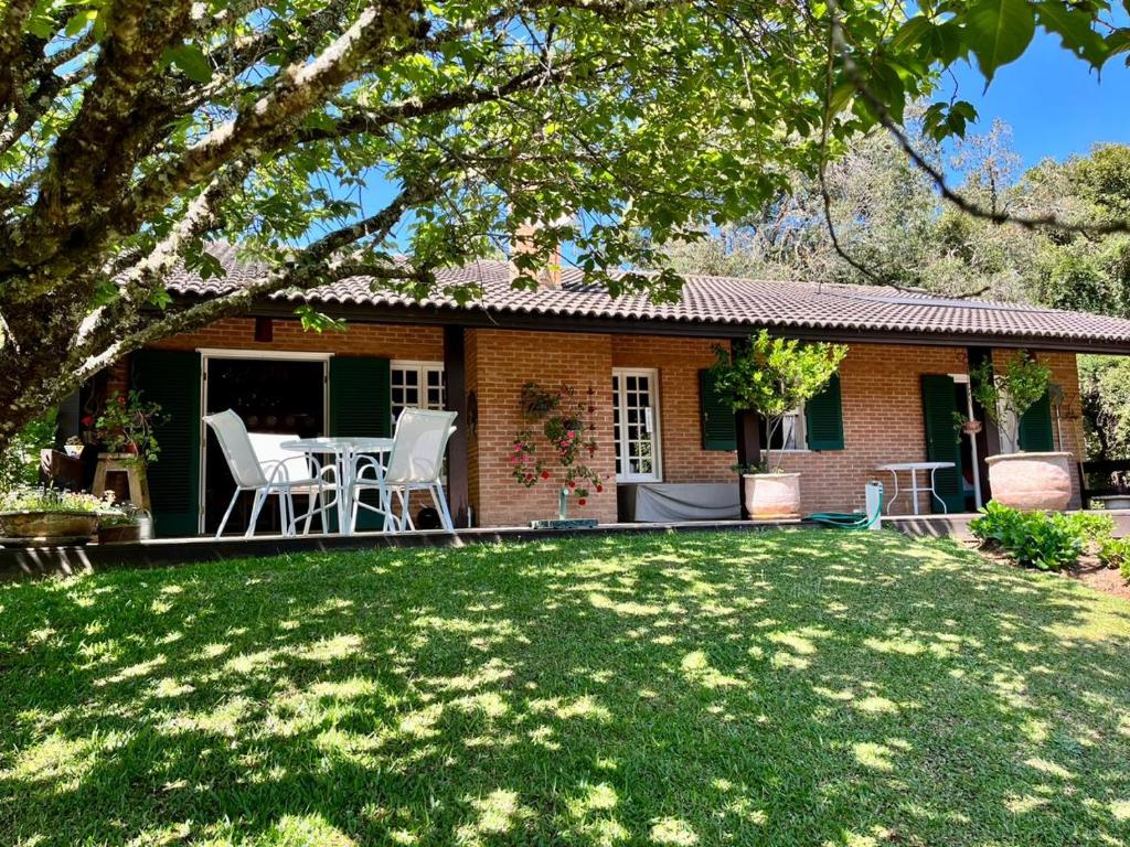 Κήπος έξω από το casa das montanhas