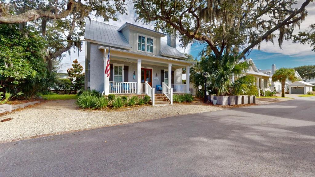 OCEAN HUES OCEAN OAKS home, Jekyll Island (updated prices 2024)