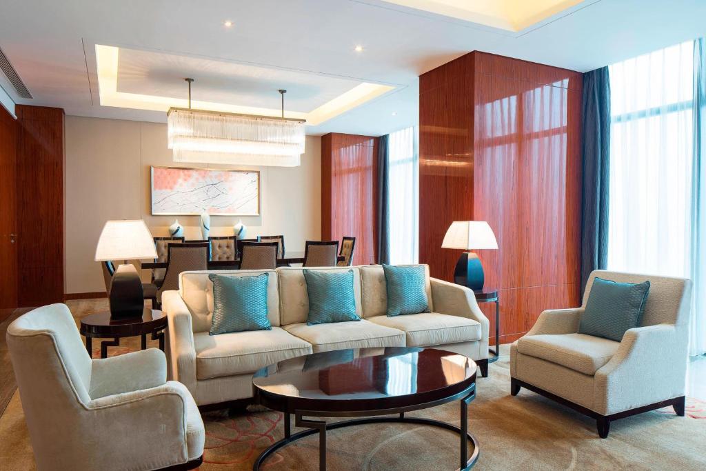 Posezení v ubytování Sheraton Langfang Chaobai River Hotel