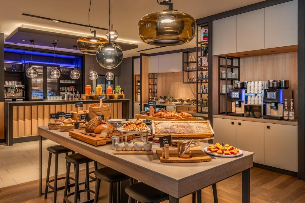 Courtyard by Marriott Cologne - Resim 19