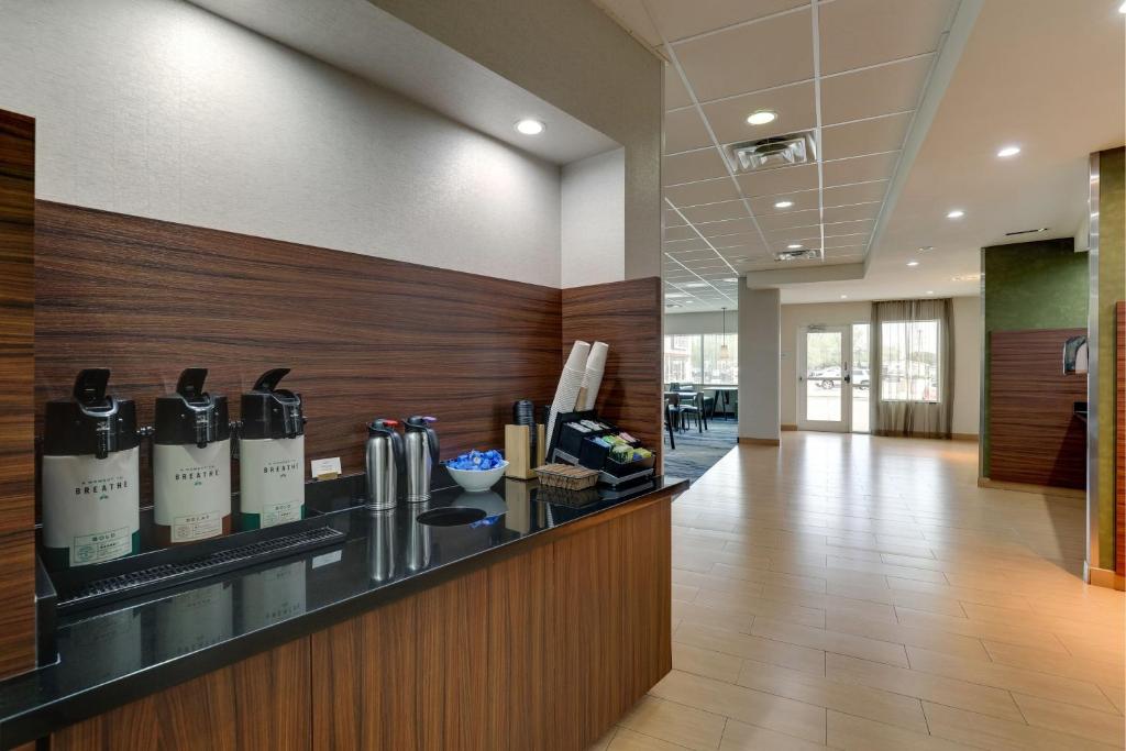 Fairfield Inn and Suites Hutchinson photo