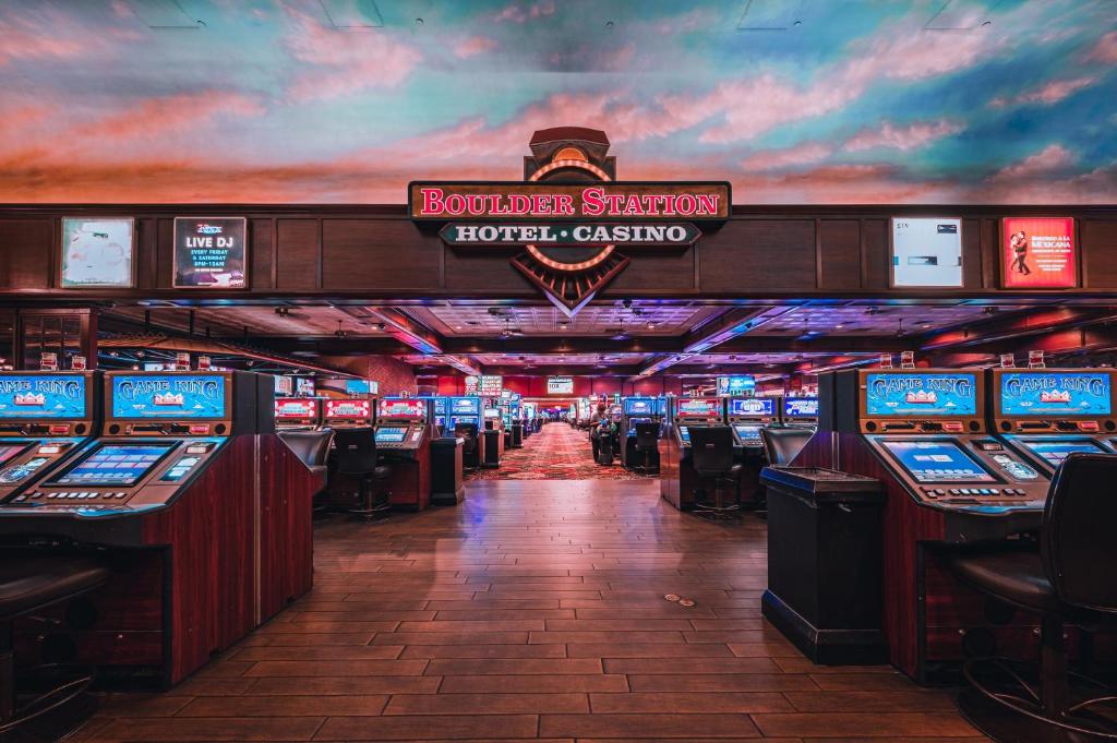 Boulder Station Hotel & Casino photo