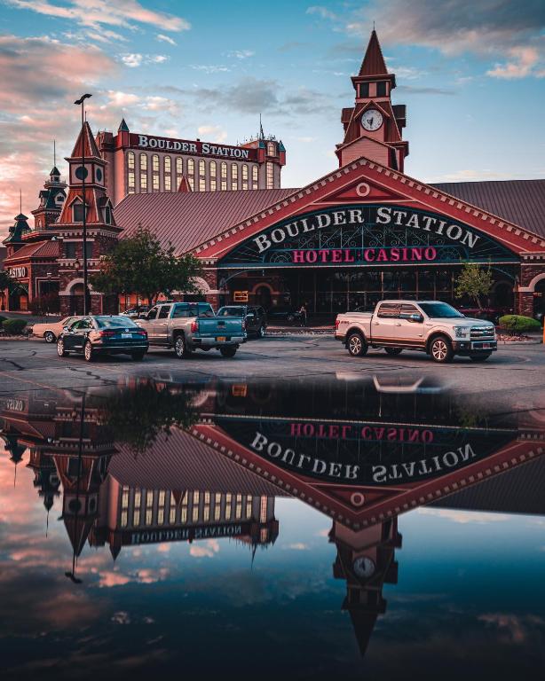 Boulder Station Hotel & Casino photo