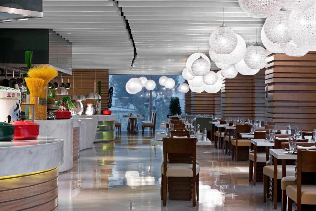 Restaurace v ubytování Sheraton Grand Beijing Dongcheng Hotel