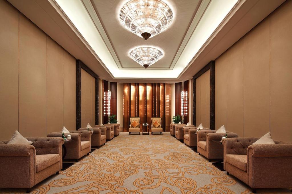Posezení v ubytování Sheraton Hefei Xinzhan Hotel