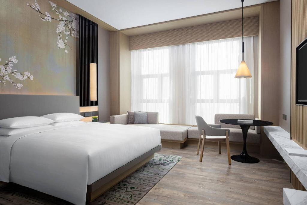 Courtyard by Marriott Jiangsu Taizhou - Deluxe King Room
