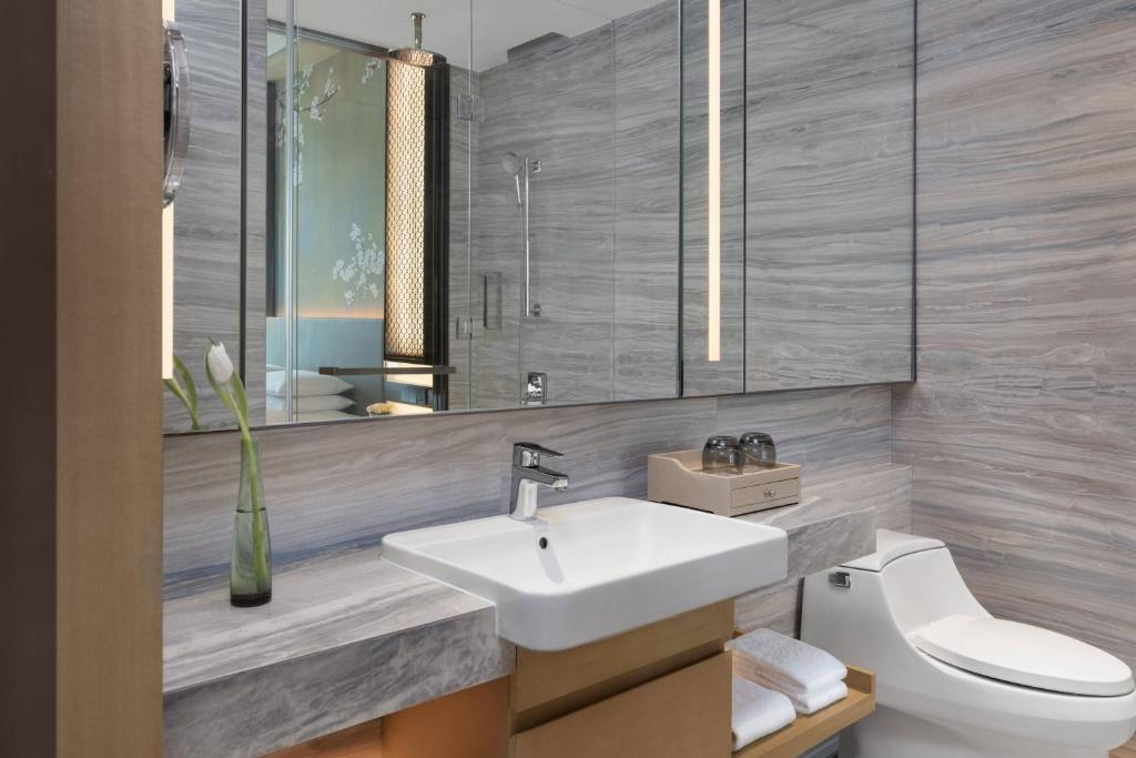 Courtyard by Marriott Jiangsu Taizhou - Executive King Room