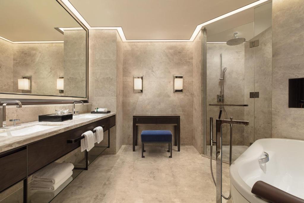 Koupelna v ubytování Sheraton Zhuhai Hotel
