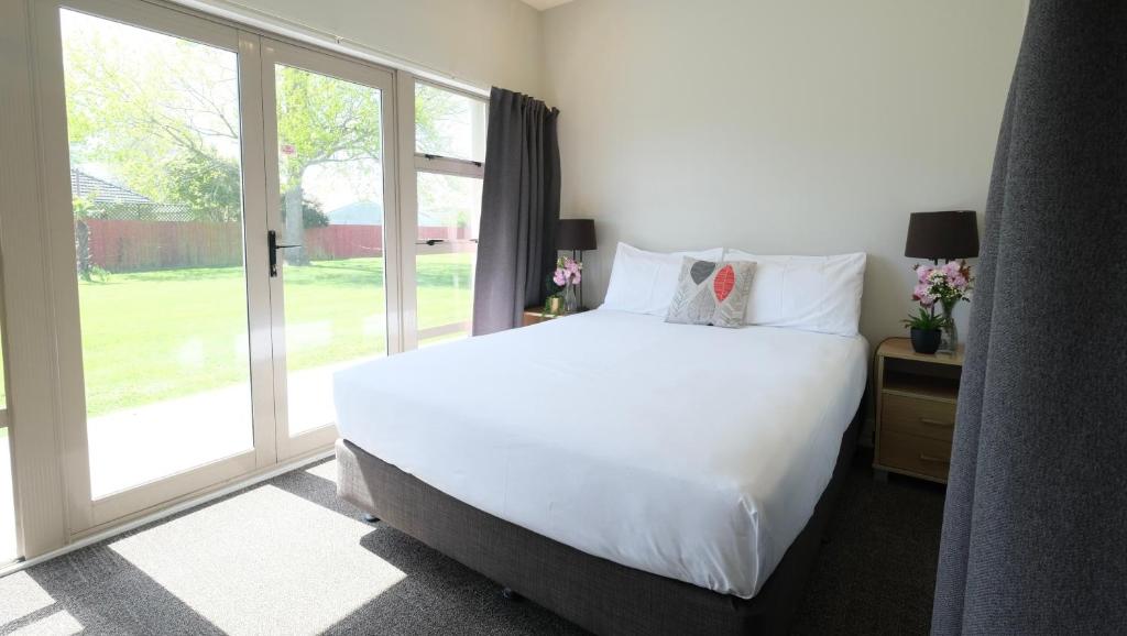 The Garden Hotel - Resim 15