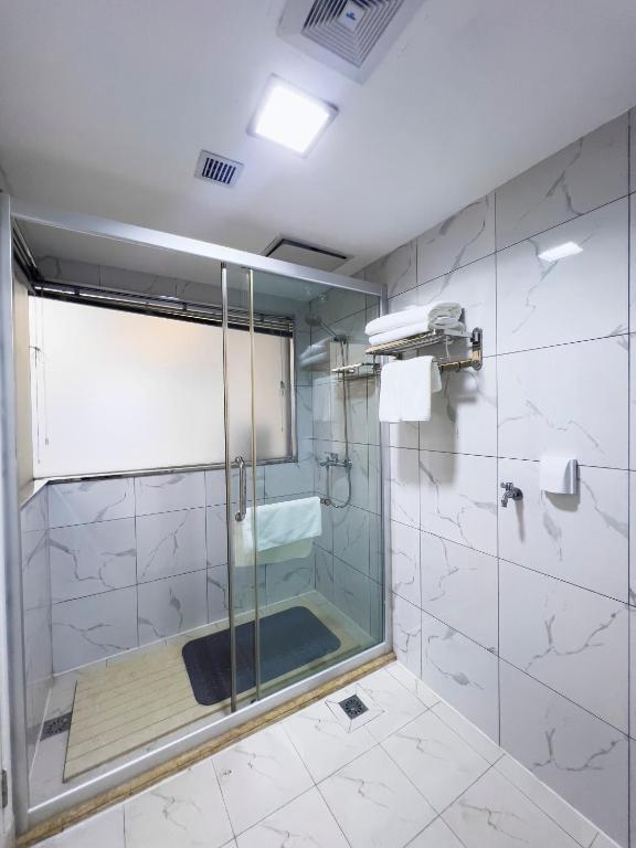 Koupelna v ubytování Guangzhou Zhicheng Leader Tour International Apartment-The Legend Building-FREE SHUTTLE BUS FOR CANTON FAIR-1mins to Line5 STN