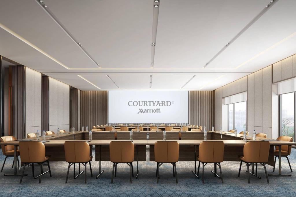 Konferenční prostory v ubytování Courtyard by Marriott Liuzhou Sanjiang