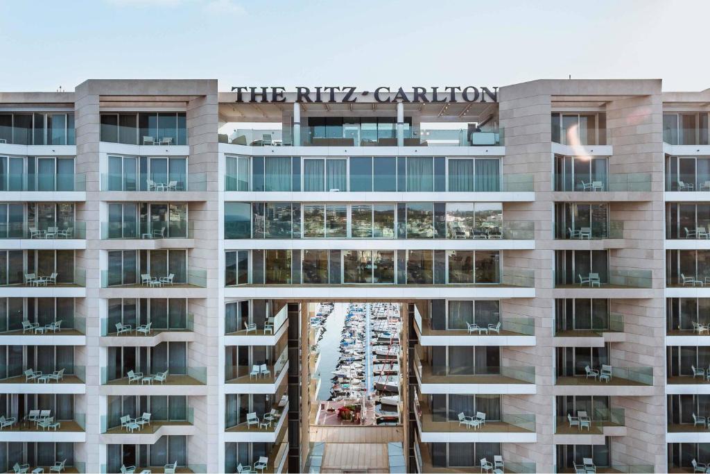 a rendering of the ritz carlton hotel in honolulu dans l'établissement The Ritz-Carlton, Herzliya, à Herzliya