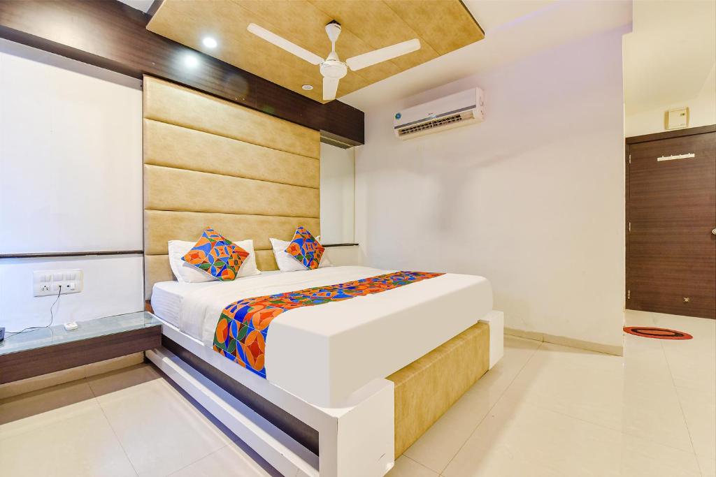 FabHotel Shri Krishna Residency - Housity