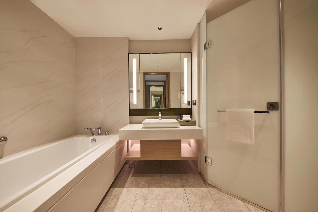 Koupelna v ubytování Four Points by Sheraton Jiaxing