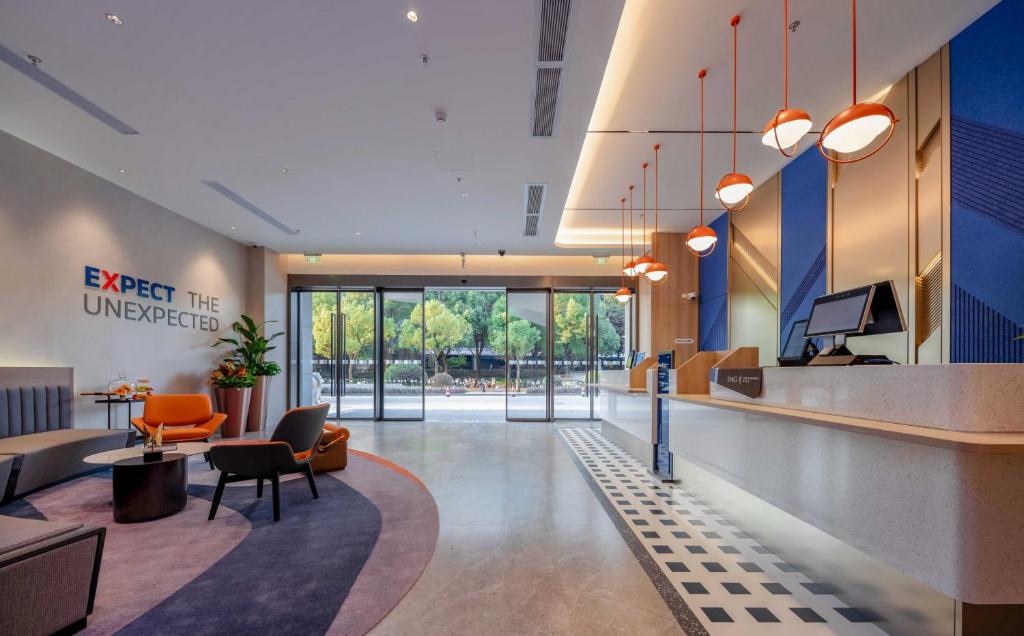 Posezení v ubytování Holiday Inn Express Shanghai Hongqiao Linkong by IHG