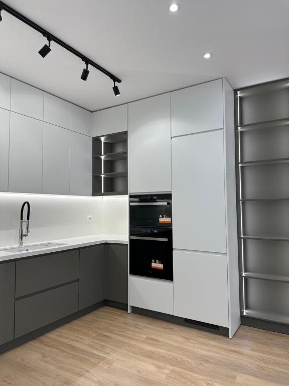 Hera Tirana Suite Deluxe - Imazhi 4