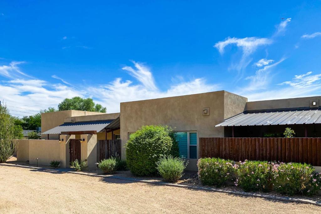 Desert Cove Oasis, Scottsdale (updated prices 2024)