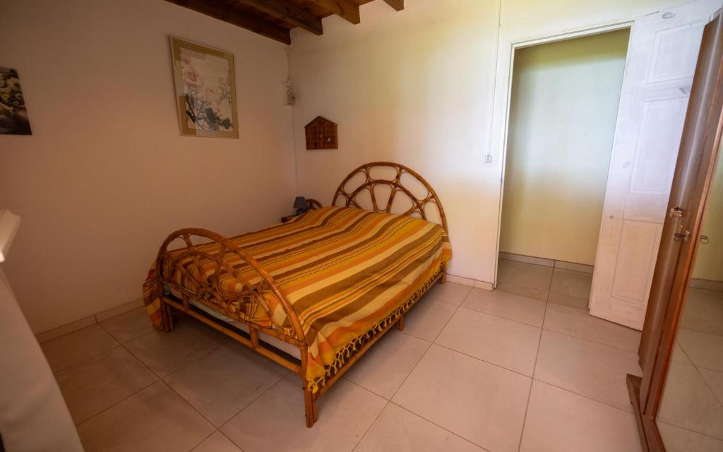 Postel nebo postele na pokoji v ubytování Villa piscine bord de mer 3 chambres