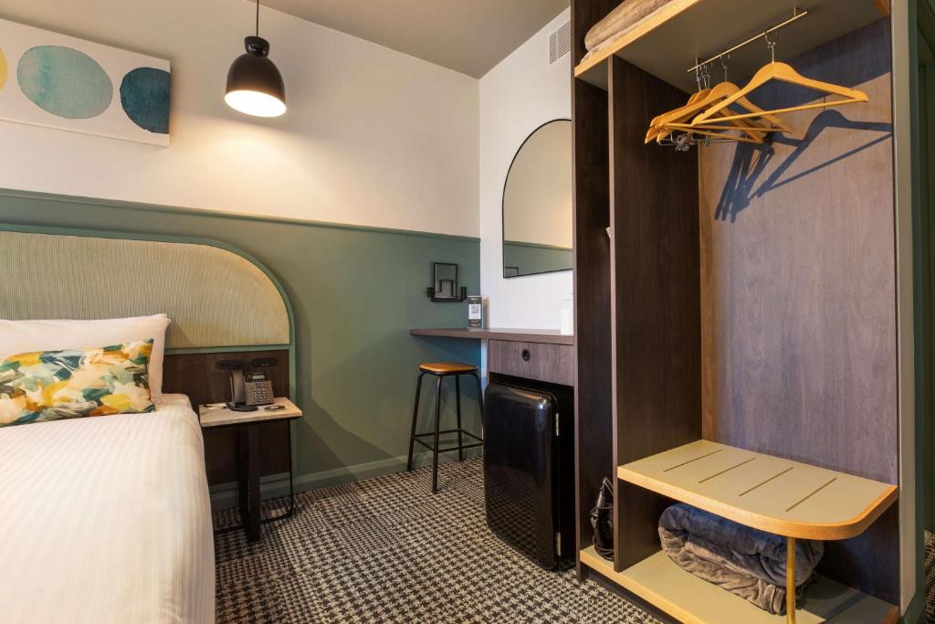 Nightelier Mitchelton The Brook - Resim 18