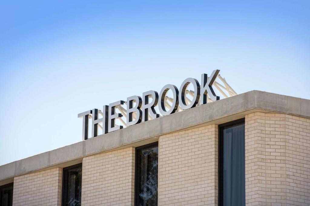 Nightelier Mitchelton The Brook - Resim 37