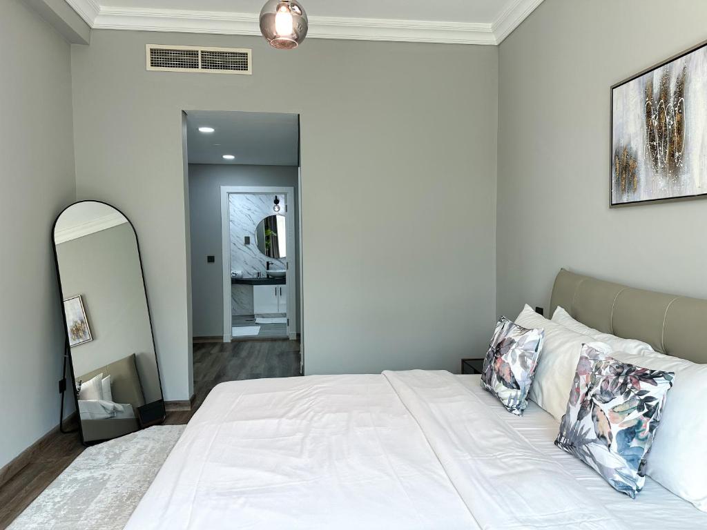 Φωτογραφία από το άλμπουμ του Modern 1BR Elegance by the Palm Jumeirah Shoreline στο Ντουμπάι