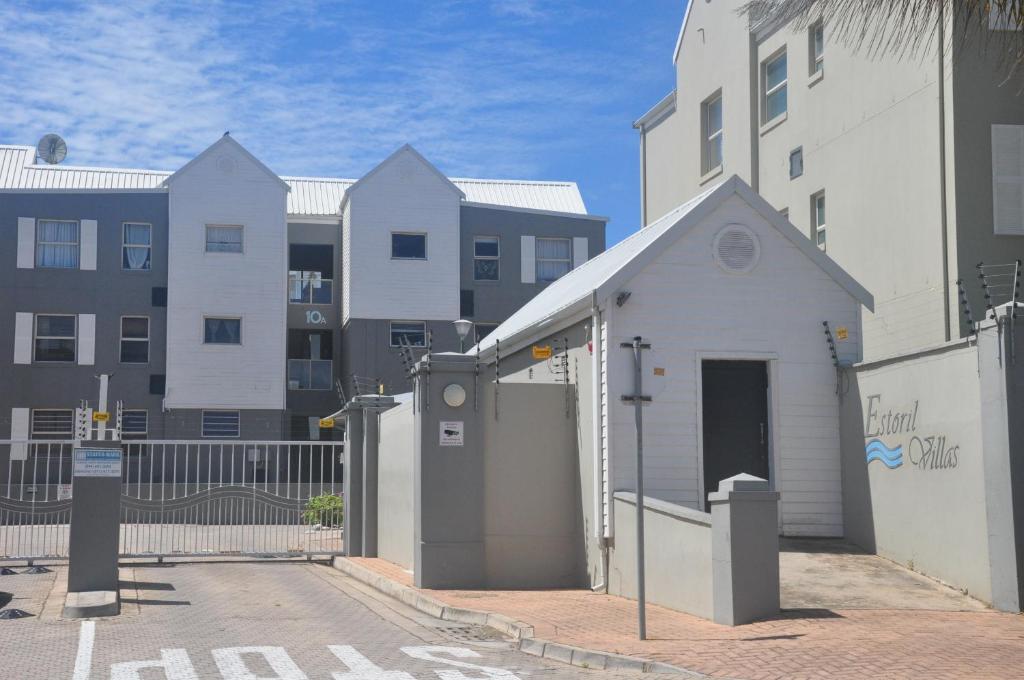 Estoril Villas 10 - Image 20