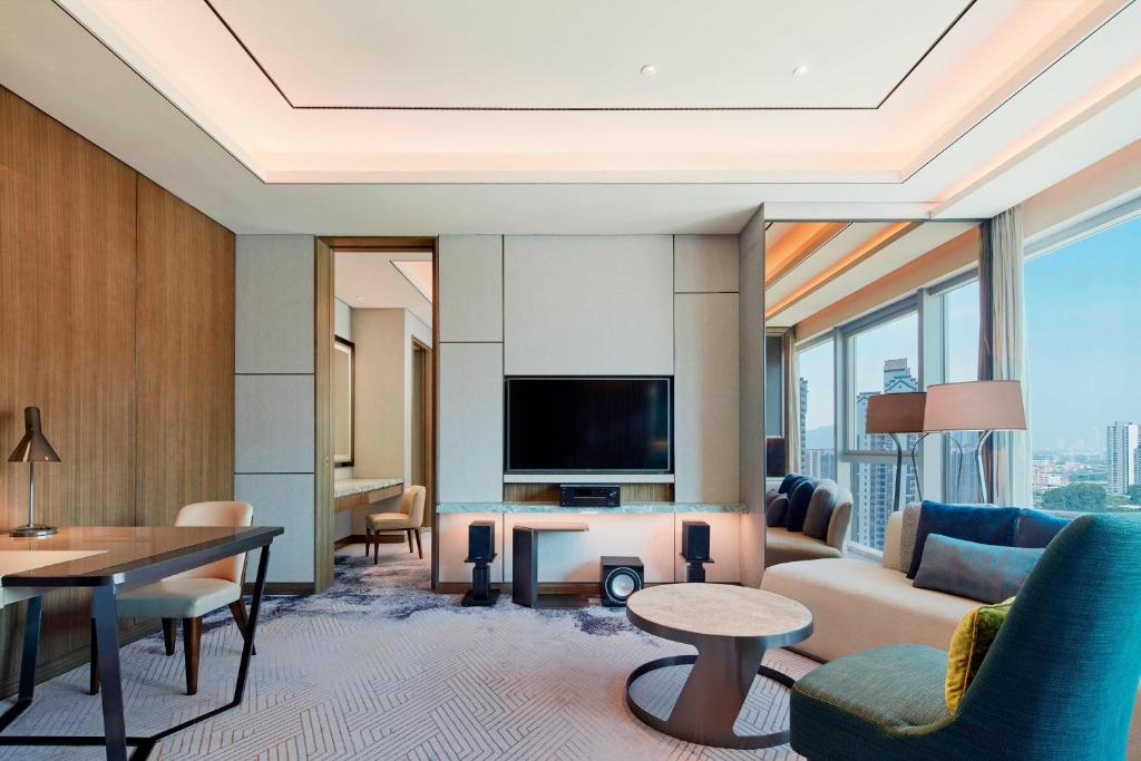 TV a/nebo společenská místnost v ubytování Sheraton Guangzhou Nansha Hotel