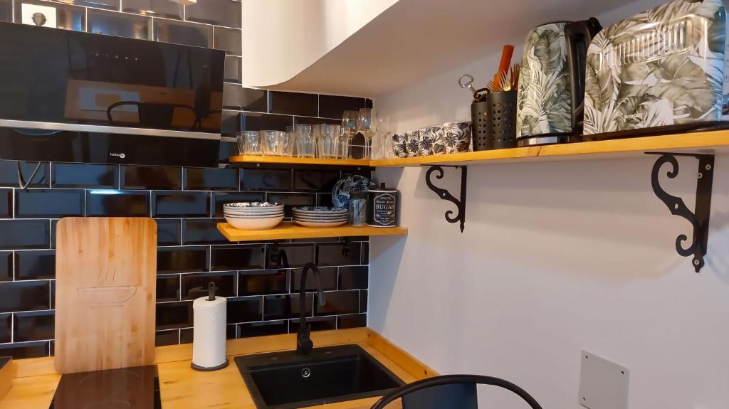 Apartamento completo distancia 350m Chamartin - 13