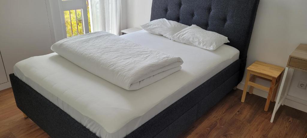 Comfy Room near Metro & Airport - 2