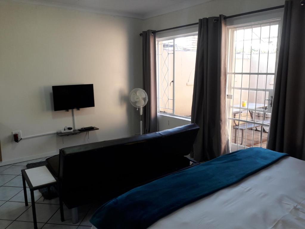 Protea Park Self Catering Guesthouse - Classic Apartment