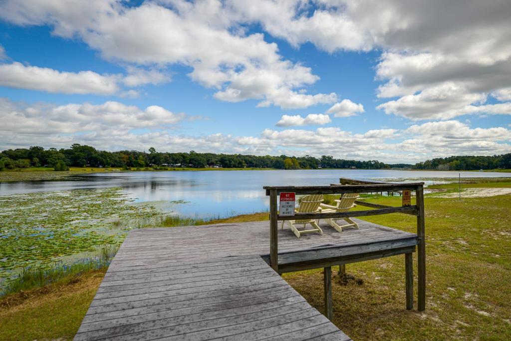 Lakefront Keystone Heights Home with Boat Dock!, Keystone Heights