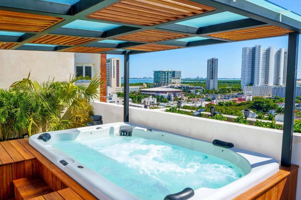 Thumbnail for Penthouse Apartments With Private Jacuzzi