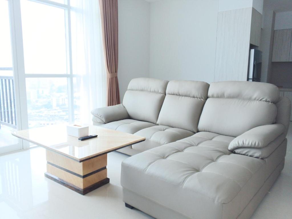 Formosa Spacious Apartments with Netflix & Pick Up Service by MESA - Apartamento Con Vista Al Mar