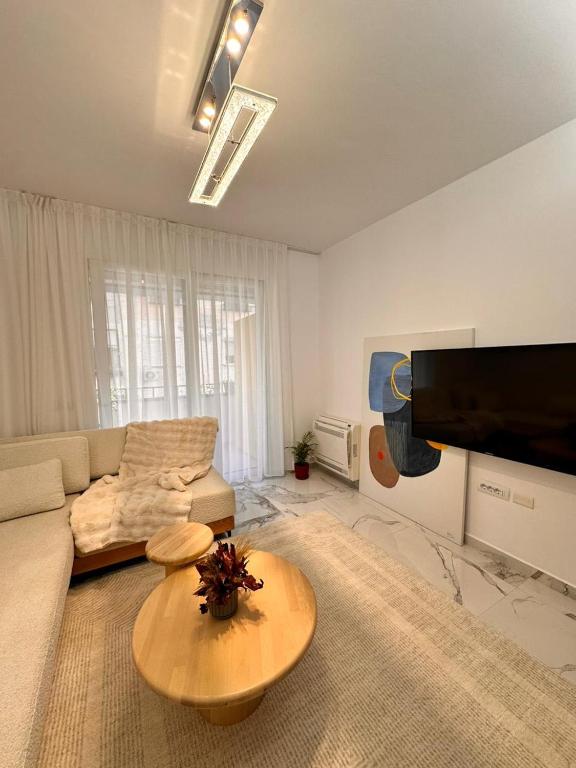 AGATE City Center Apartment - Image 8